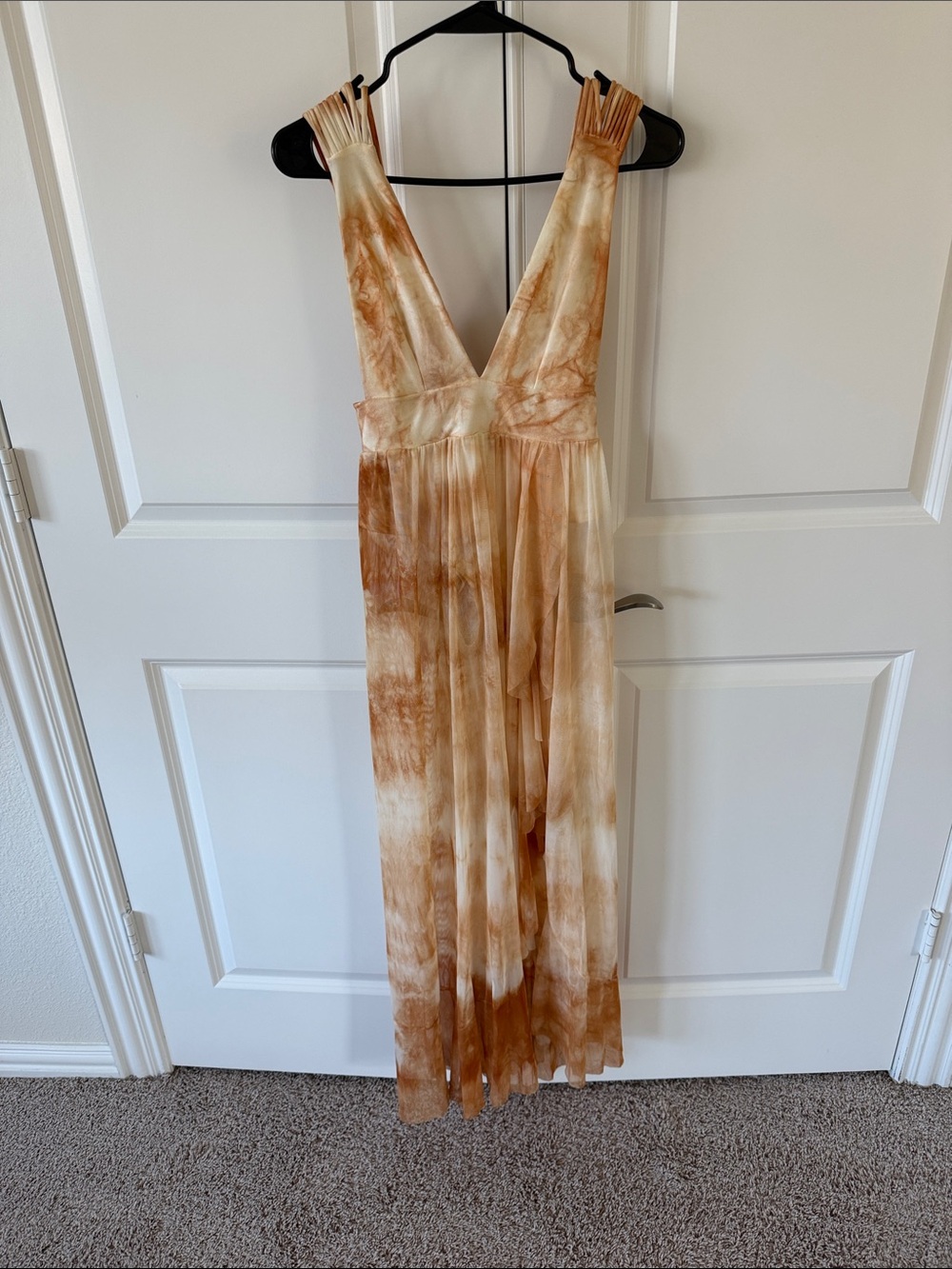 V-Neck Brown Tie-Dye Maxi Dress